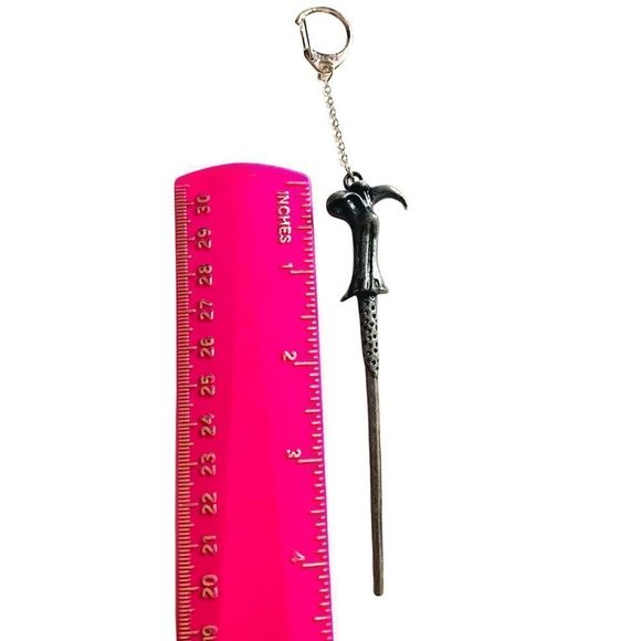 Lord Voldemort Wand Keychain - Picture 3 of 3